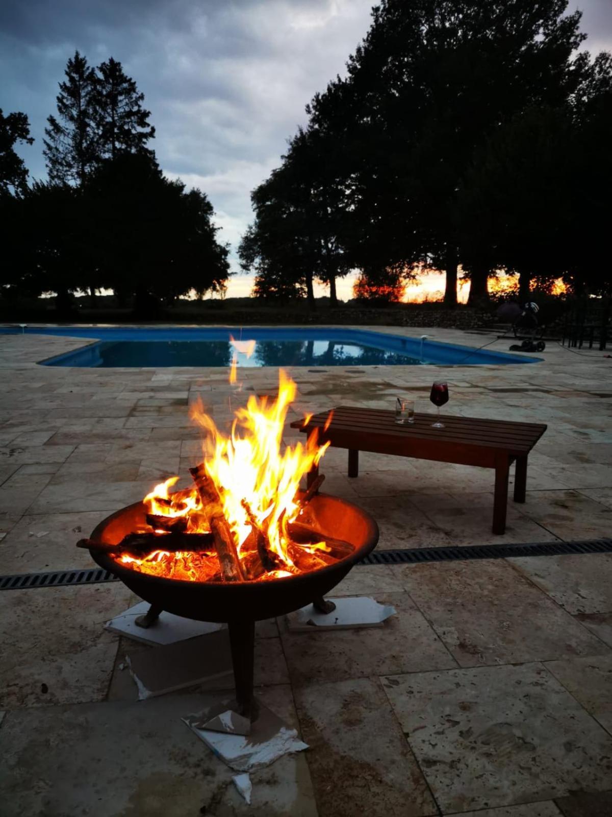 Domaine Des Bruns Bed & Breakfast Chatillon-Coligny Exterior photo